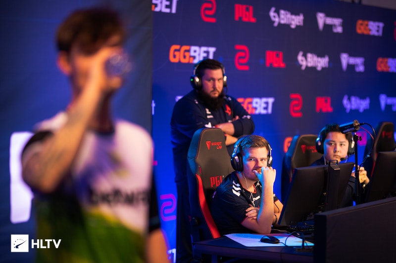 面的努力和 面的努力和