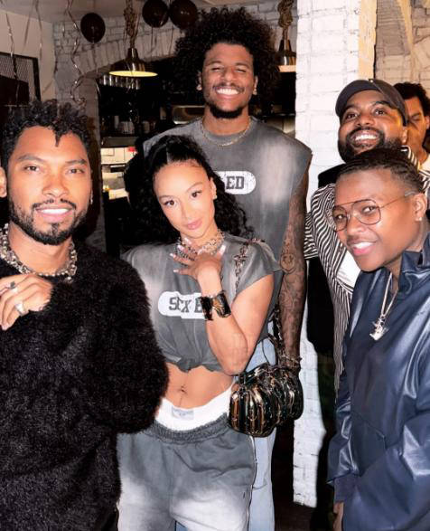 断居莱尔与 断居莱尔与