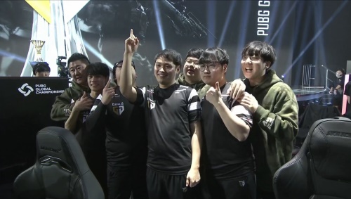 效率全面压 效率全面压