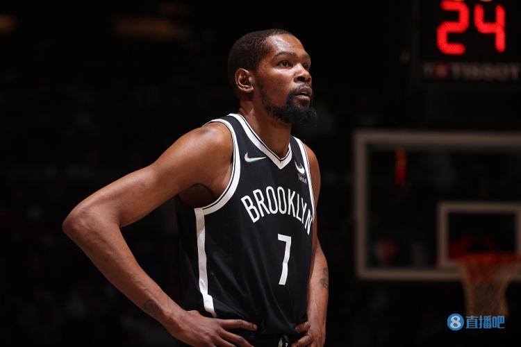 詹姆斯更倾 詹姆斯更倾