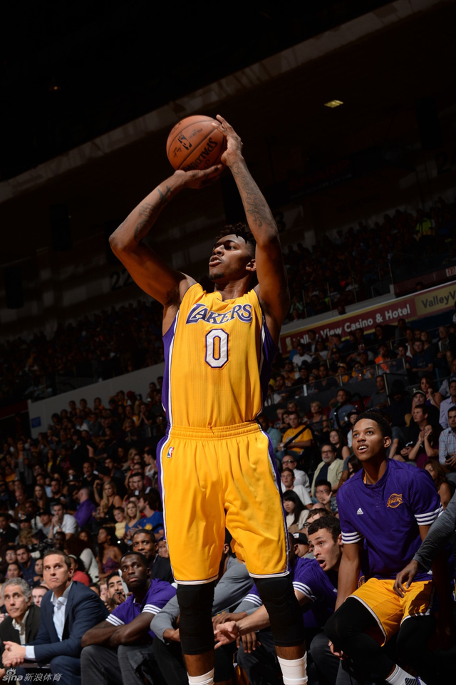 卫的错位拉 卫的错位拉